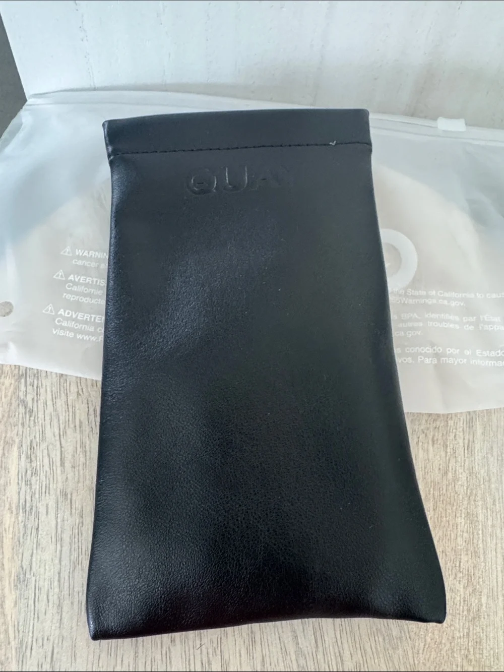 Quay Australia Black Could Never Gloss Oval Sunglasses ID 